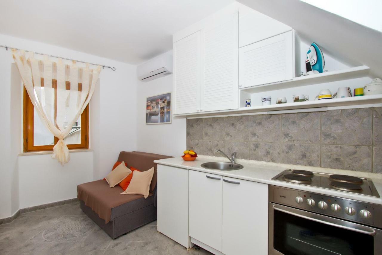 Apartment Center Marija Водице Экстерьер фото